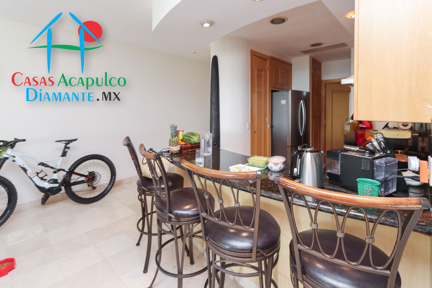 Tikal 404 - Cocina antes de Otis 1 Tikal 404 - Cocina antes de Otis 1